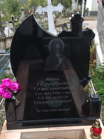 monument funerar marmura neagra