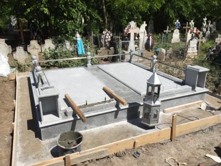 firme cavouri cimitir