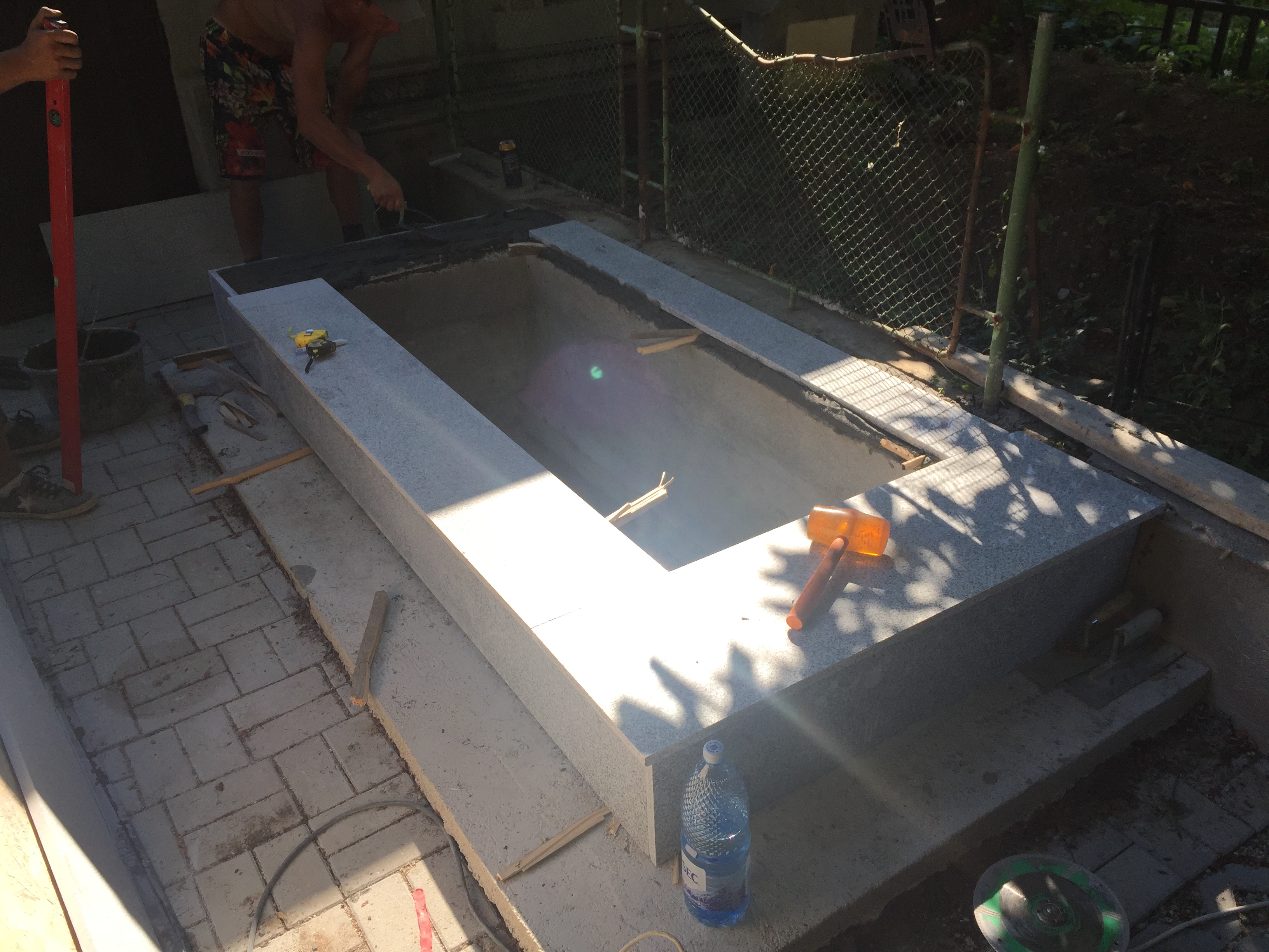 imprejmuire loc cimitir