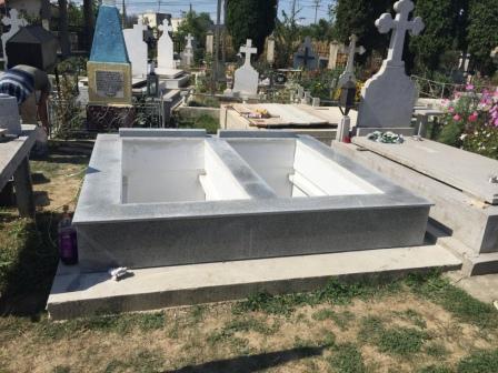 constructii funerare focsani