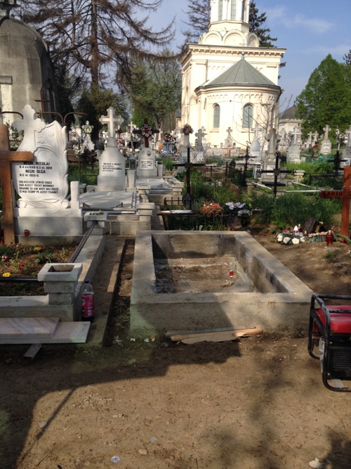 constructii funerare