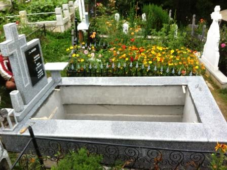 cruci marmura granit