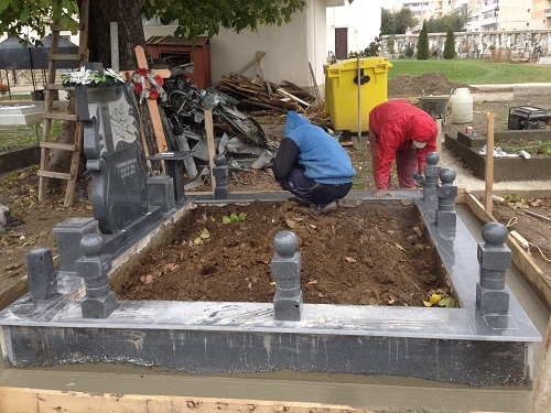 amenajari funerare granit