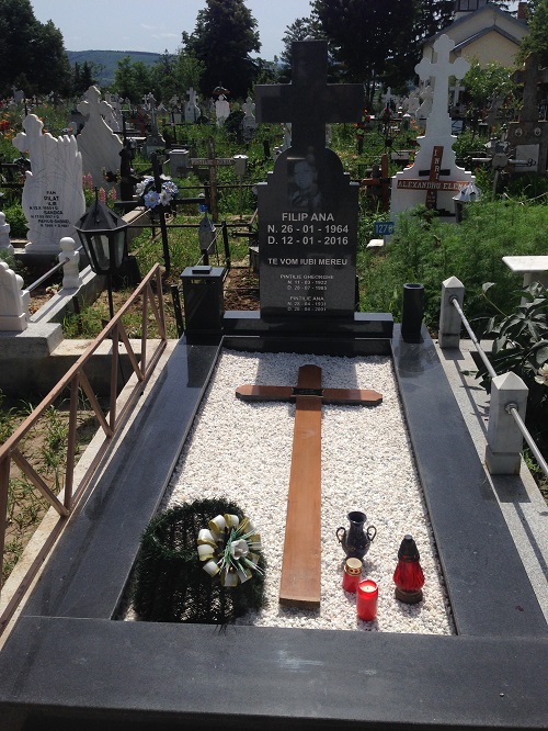 constructii funerare bacau